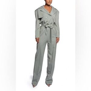 Jumpsuit size small.